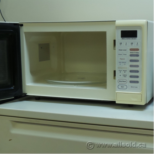 Panasonic Genius White 800W Microwave Oven Allsold.ca Buy & Sell